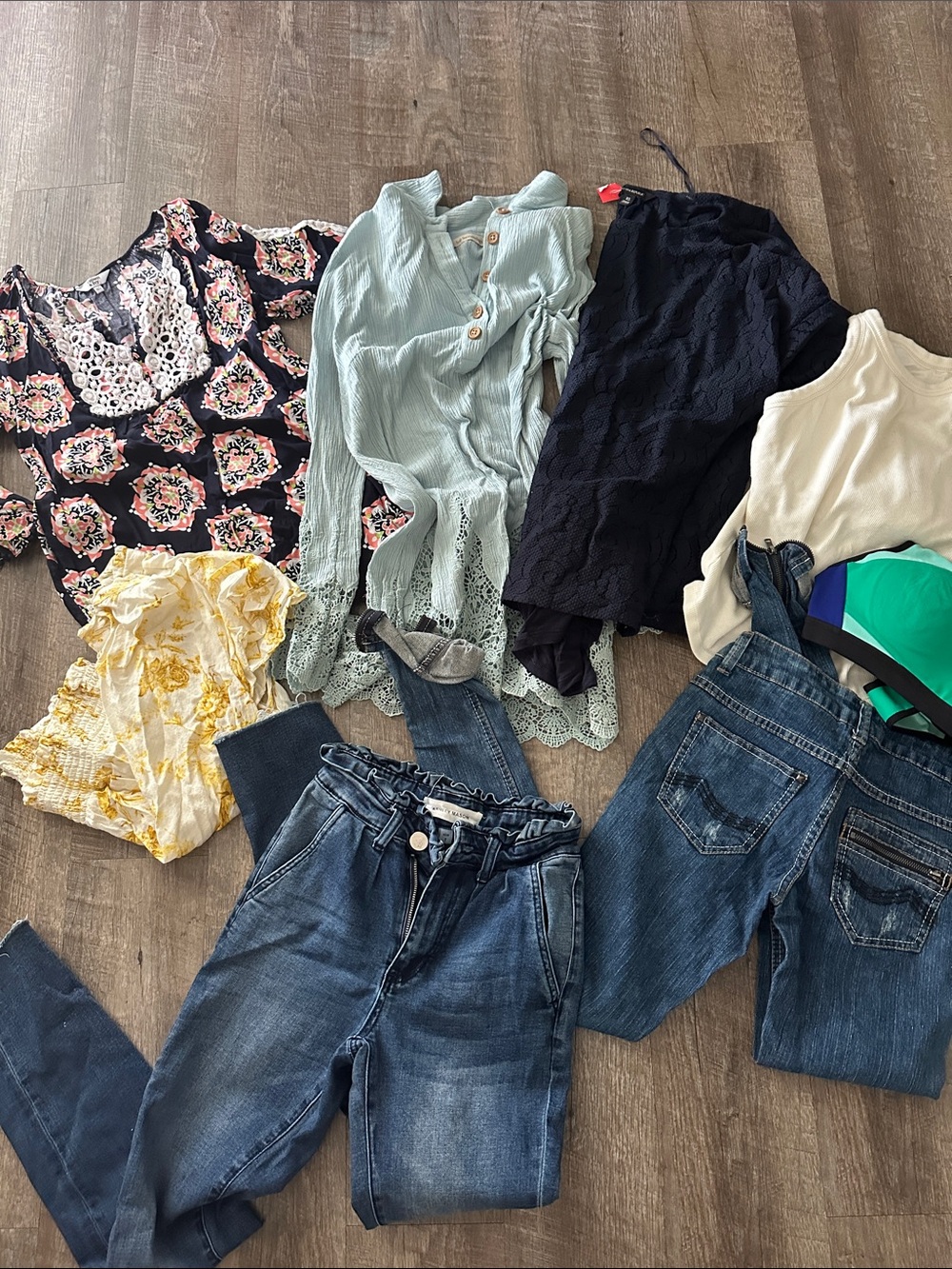 Women’s bundle - size extra small